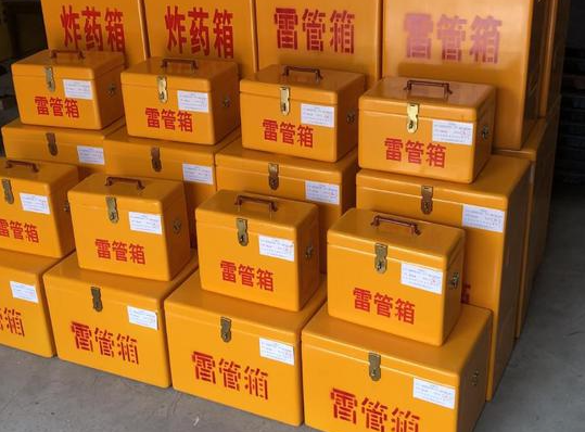 锡林浩特玻璃钢雷管箱的使用寿命一般是多少？